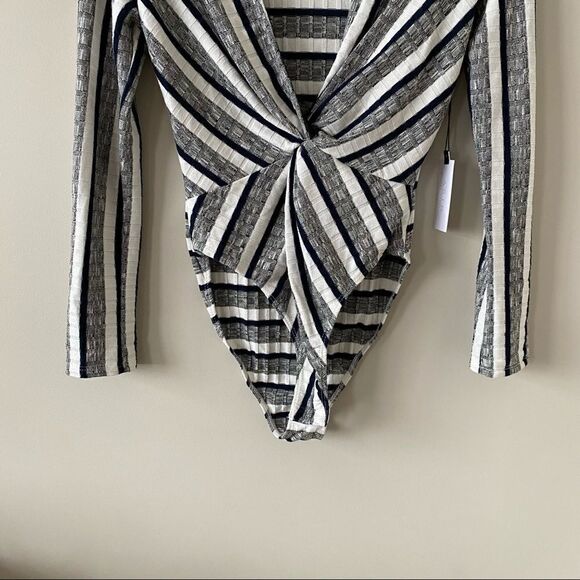 ASTR The Label -Stripe Front Deep Plunge Bodysuit - Picture 4 of 9